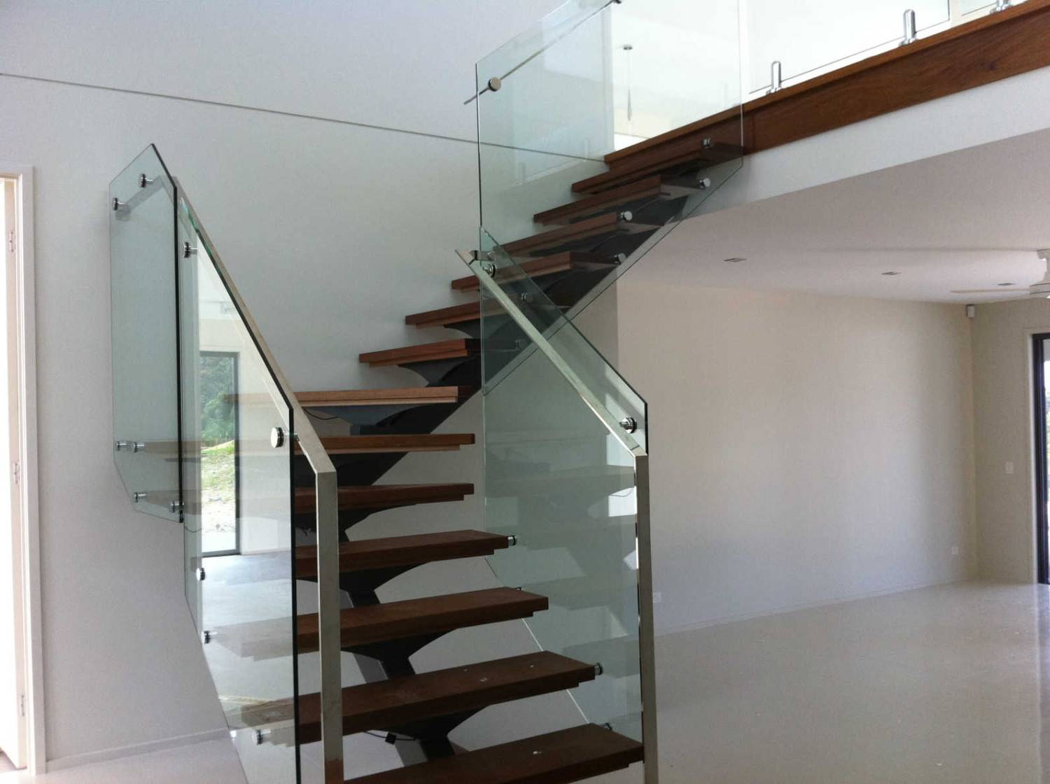 Standoff Glass Railing