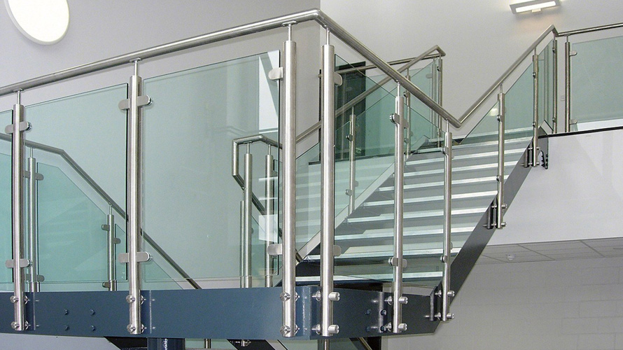 Modern toughened glass railing for balconies